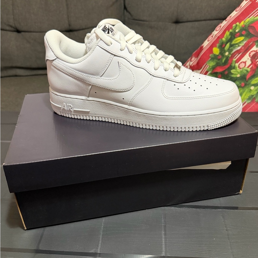 Nike Men's Classic White Sneakers